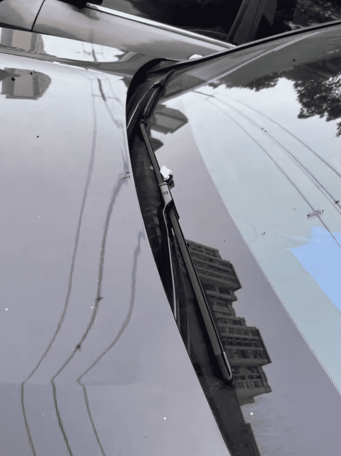 Xevaban.com ở 214 Giải Phóng là đơn vị chuyên cung cấp phụ kiện oto, đồ chơi oto, đồ chơi skoda karoq, phụ kiện skoda karoq, xevaban, 214 giải phóng, gạt mưa skoda karoq, lưỡi gạt mưa skoda karoq.